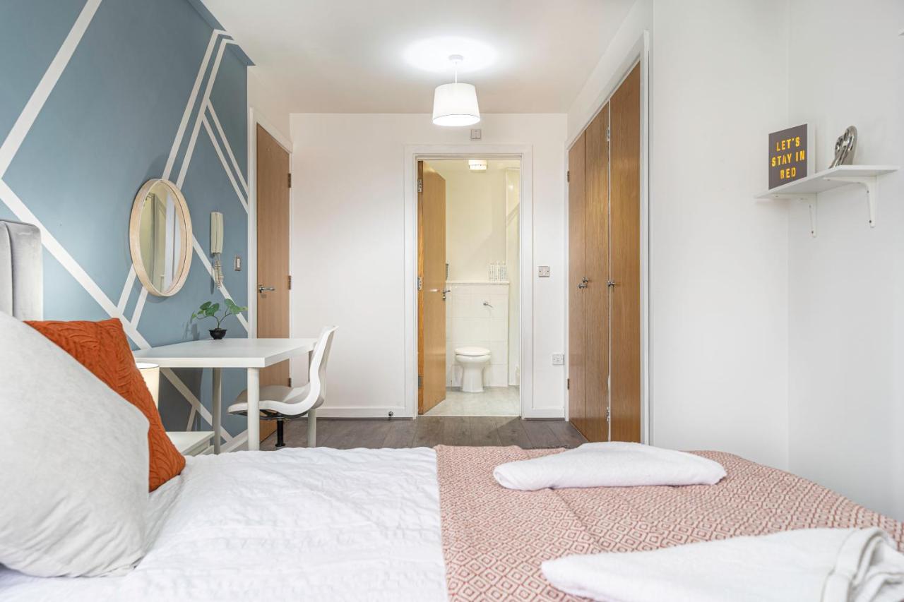 Jkg Property Solutions Presents Cosy City Apartment Coventry Eksteriør bilde
