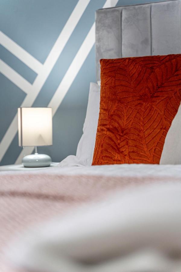 Jkg Property Solutions Presents Cosy City Apartment Coventry Eksteriør bilde